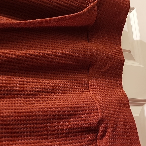 SALE Bloomchic solid waffle knit long sleeved top - Picture 4 of 5